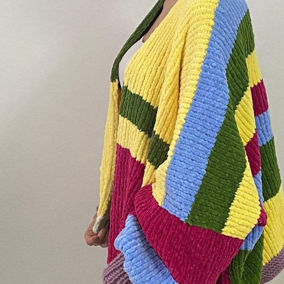 Over Size Cardigan Hand-Knitted Color Block - Picture 6 of 6